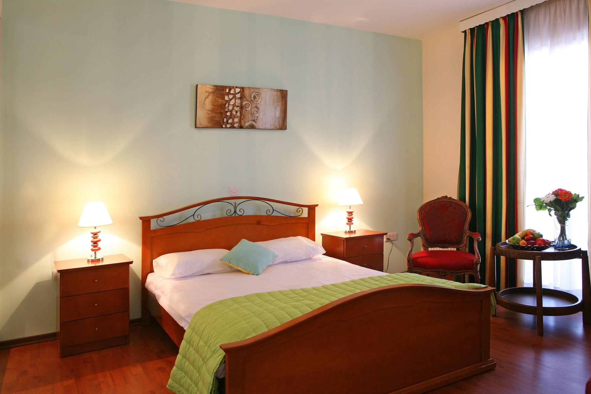 St Elena Boutique Residence Larnaca Ngoại thất bức ảnh