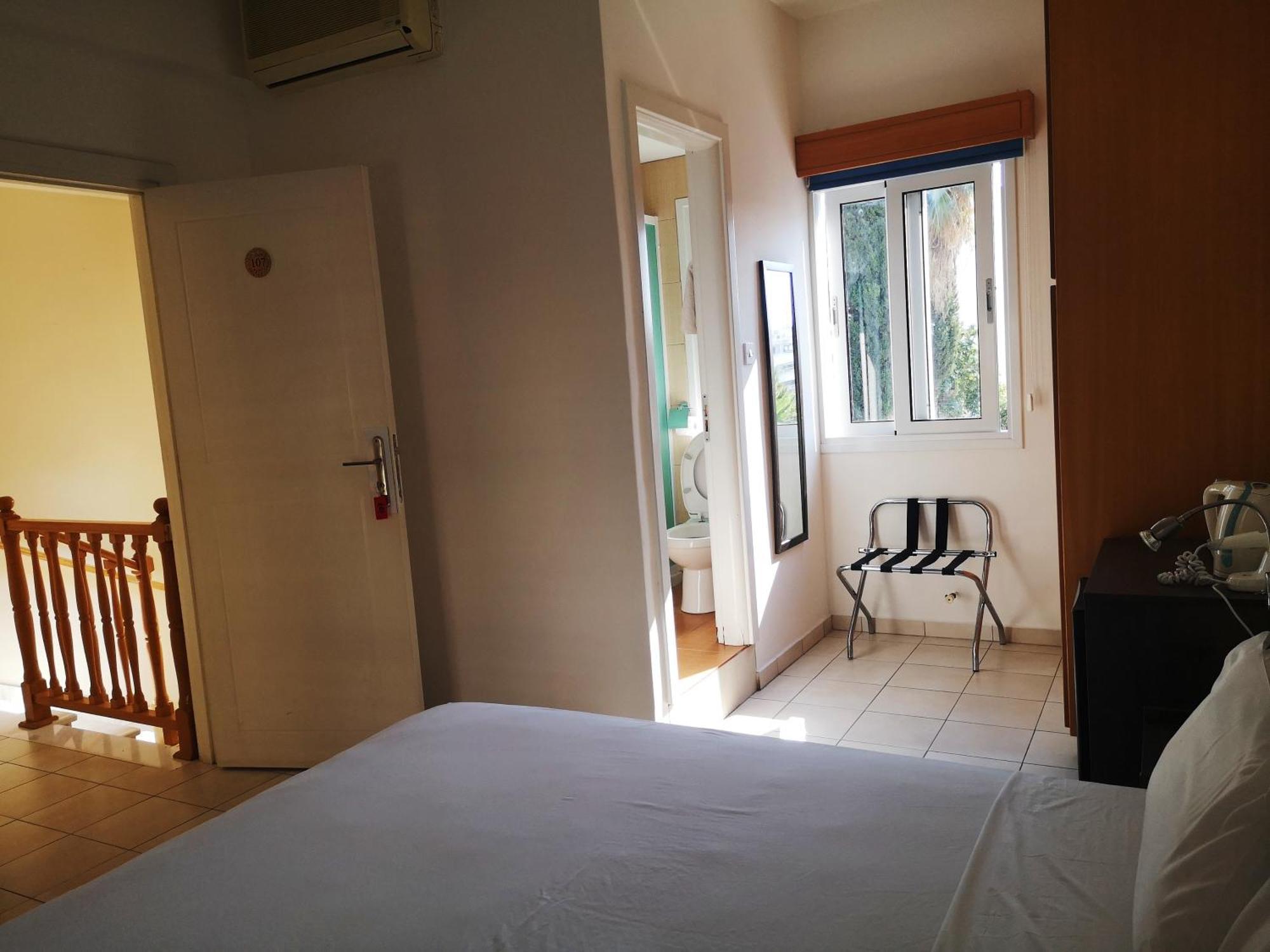 St Elena Boutique Residence Larnaca Ngoại thất bức ảnh