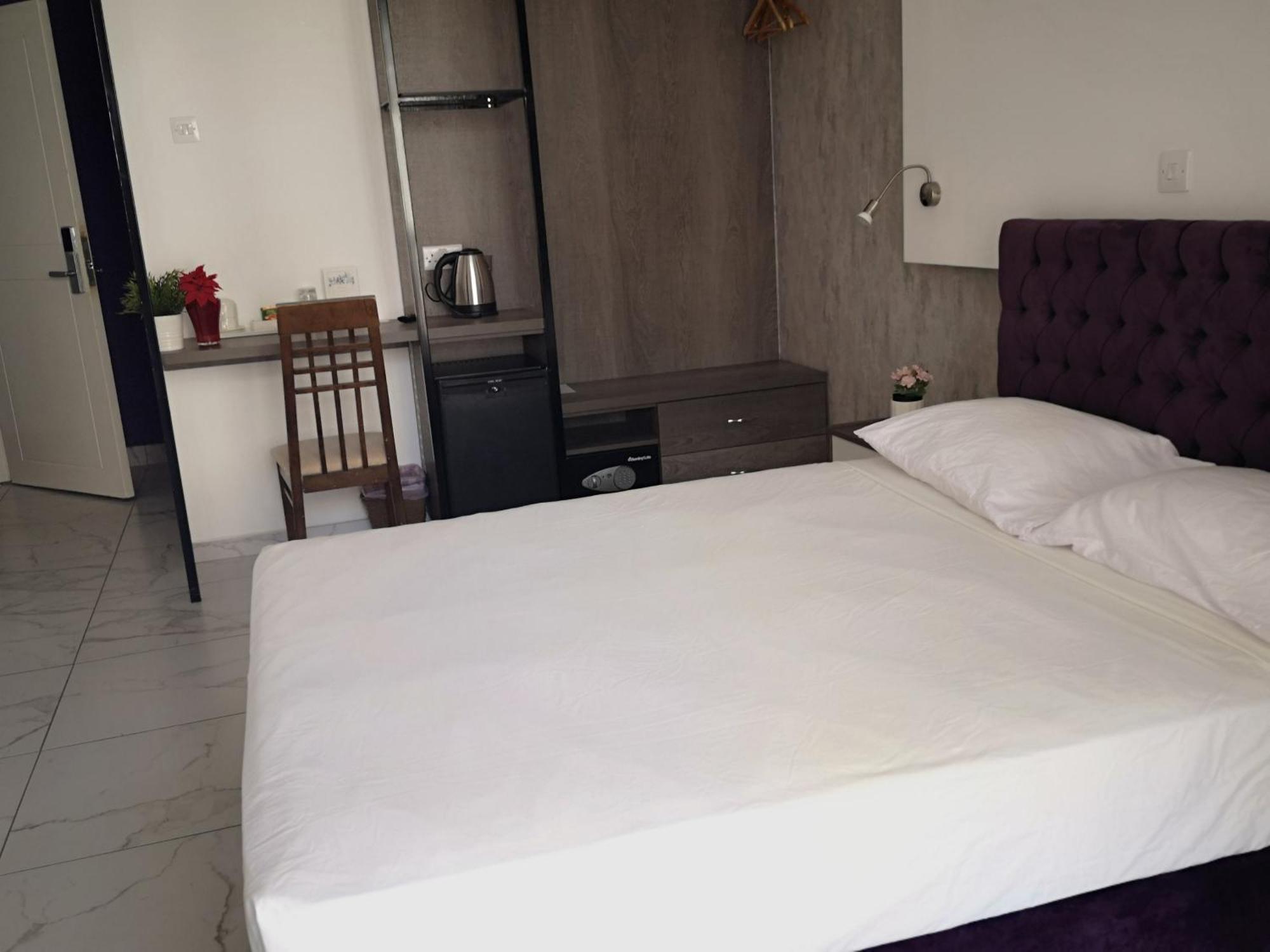 St Elena Boutique Residence Larnaca Ngoại thất bức ảnh