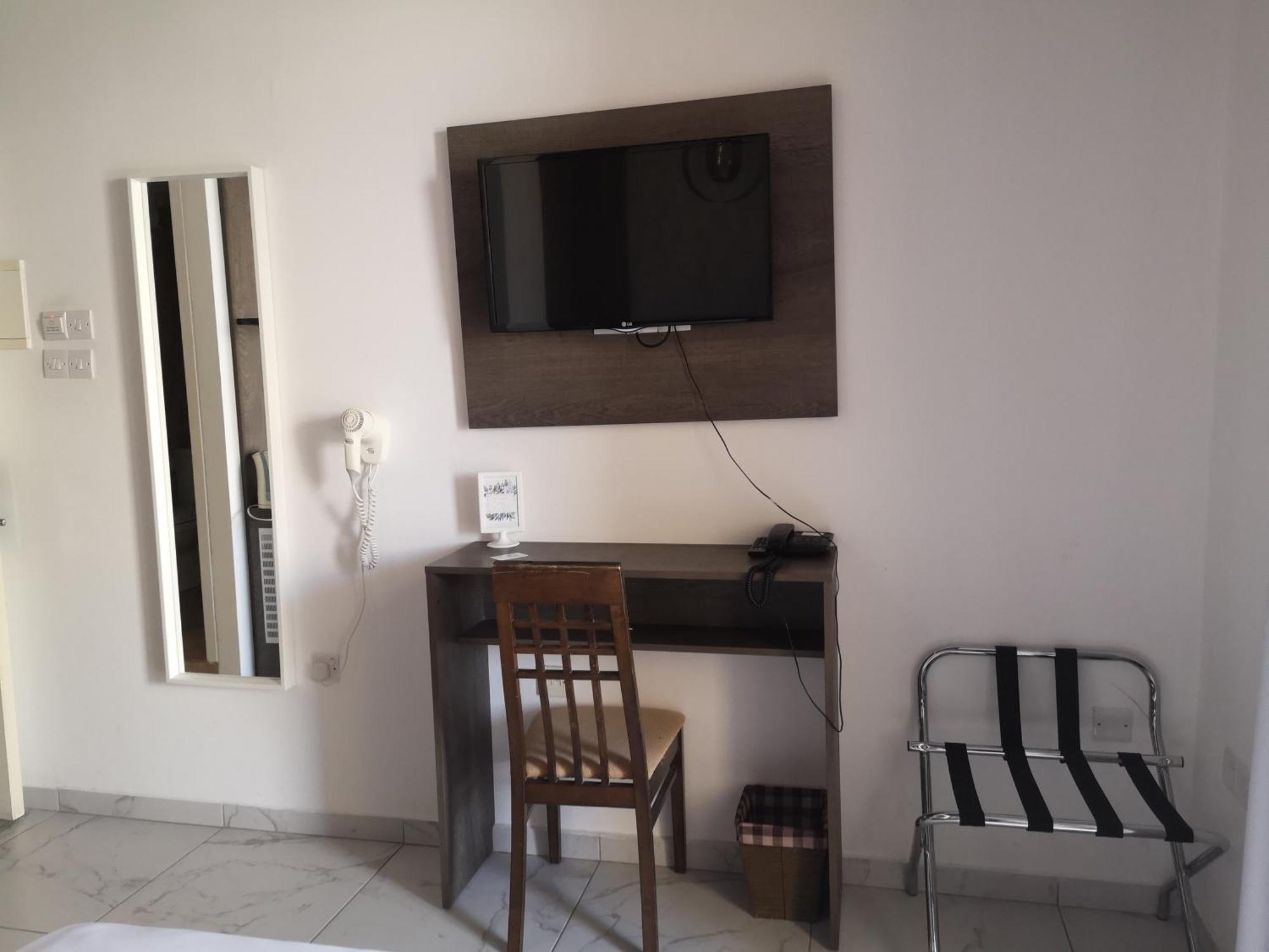 St Elena Boutique Residence Larnaca Ngoại thất bức ảnh