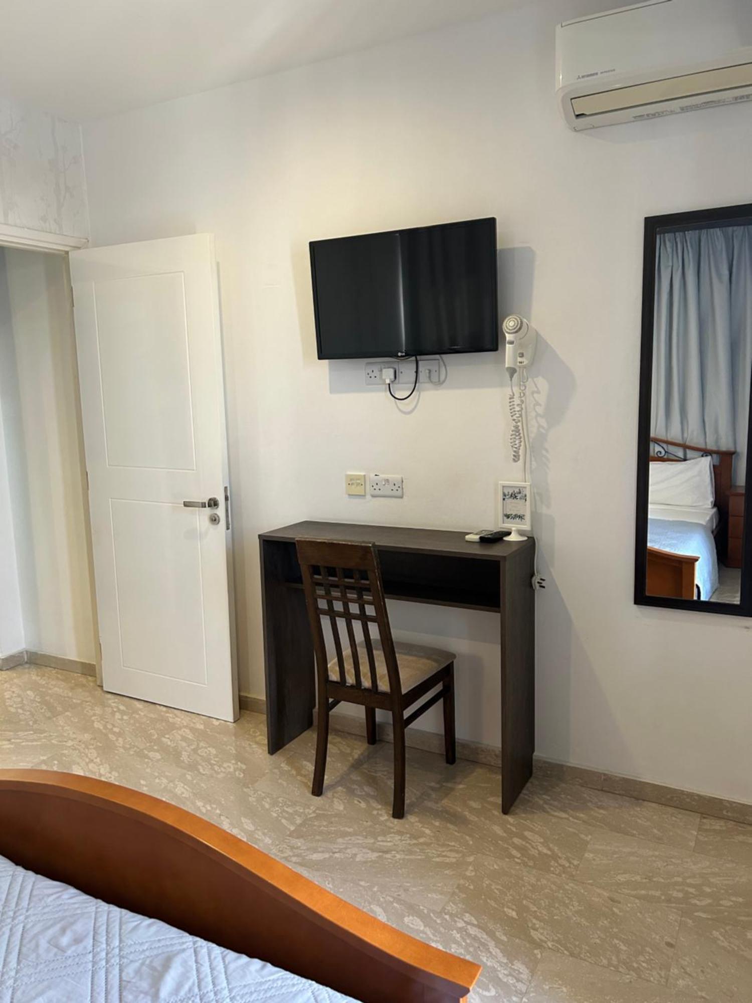 St Elena Boutique Residence Larnaca Ngoại thất bức ảnh